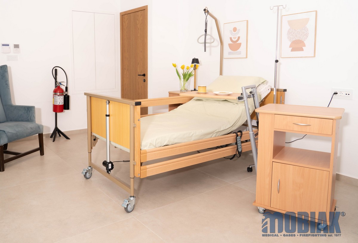 Κομοδίνο, Ξύλινο Τροχήλατο Με Ρυθμιζόμενο Τραπεζάκι - Image 2